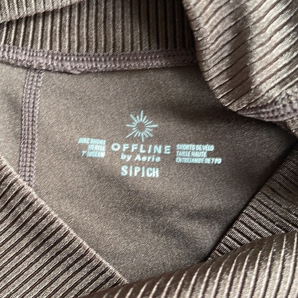 Offline by Aerie Bike short Hi-Rise Crossover 7” in Chocolate Brown - Picture 4 of 5